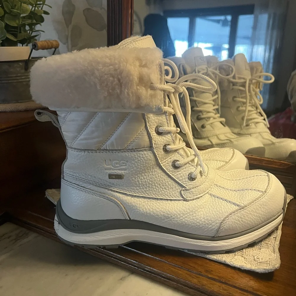 UGG Adirondack III Leather Fur Lined Waterproof Winter Ski Snow Boots‎ Women's 9